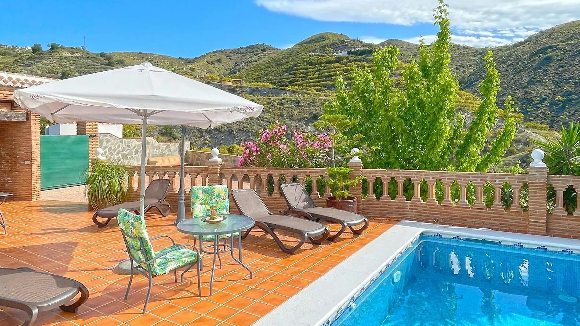 Villa Francisca contacts